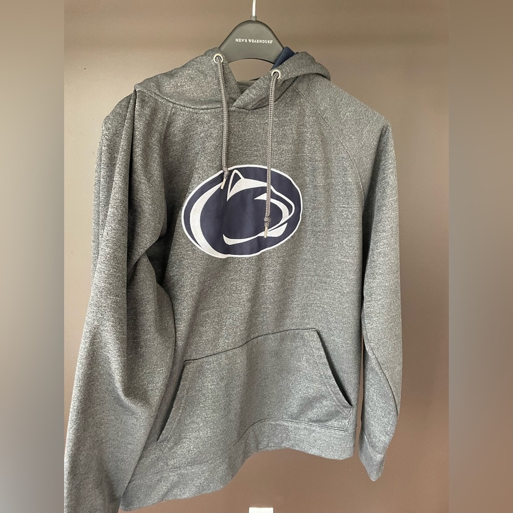 Men’s Penn State hoodie size M